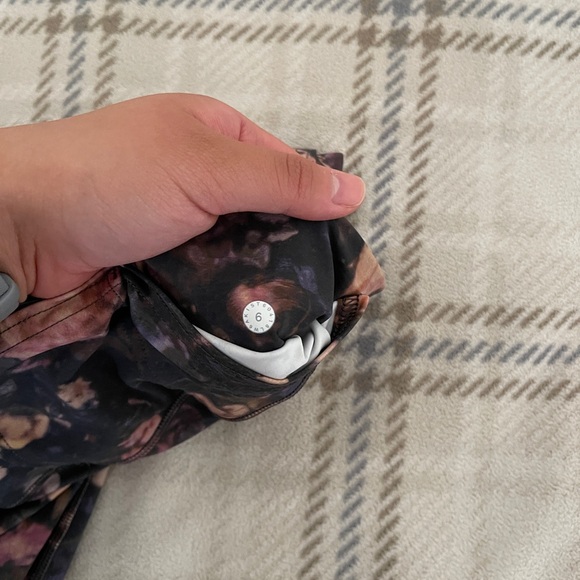 Lululemon Fast & Free Crop II *Nulux 19" Size 6 Frosted Rose Multi - Picture 5 of 10